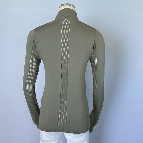 NWOT Victorias Secret Pink Seamless Jacket Small - Picture 10 of 12